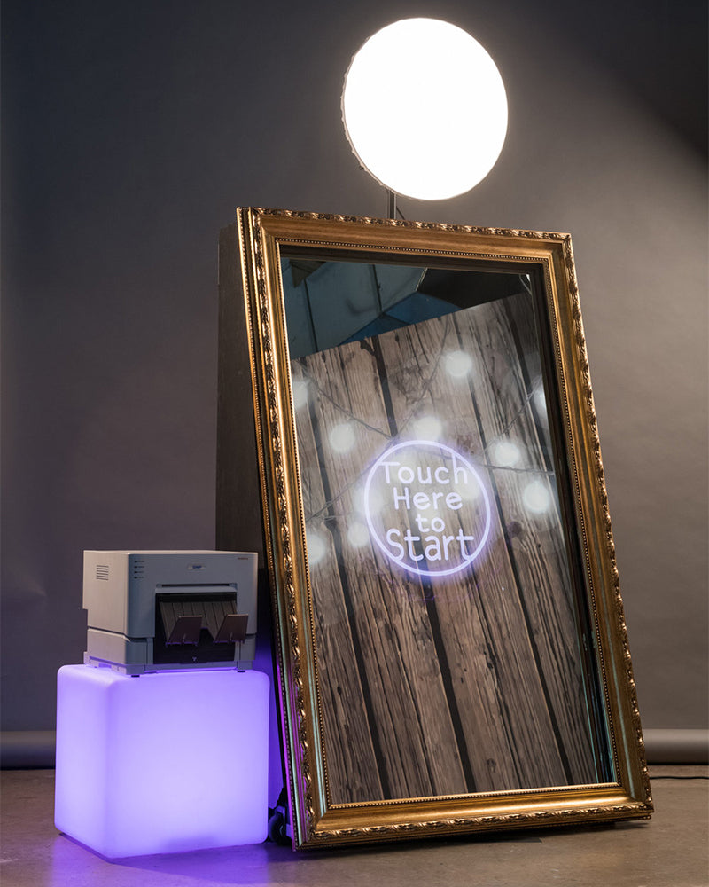 Model 550&650: 2-in-1 Traditional Magic Selfir Mirror Photo Booth Machine